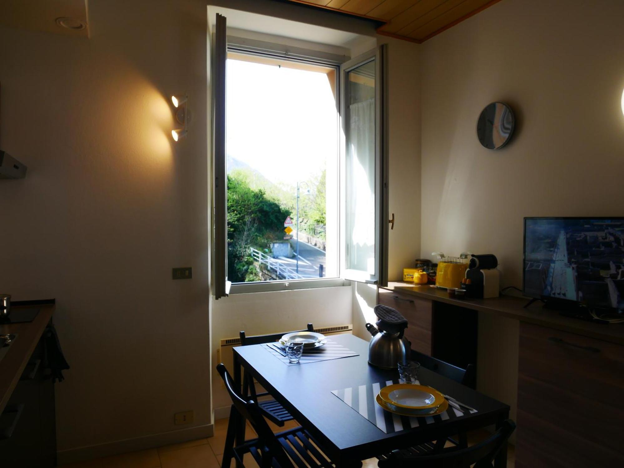 La Riva Appartamento Perledo المظهر الخارجي الصورة